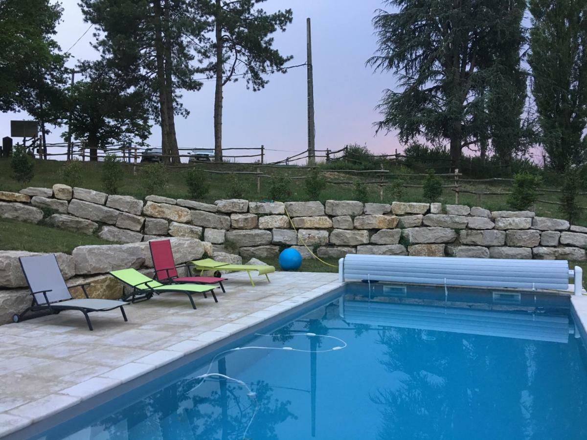 Bed and Breakfast Le Moulin De Saint-Julien Exterior foto