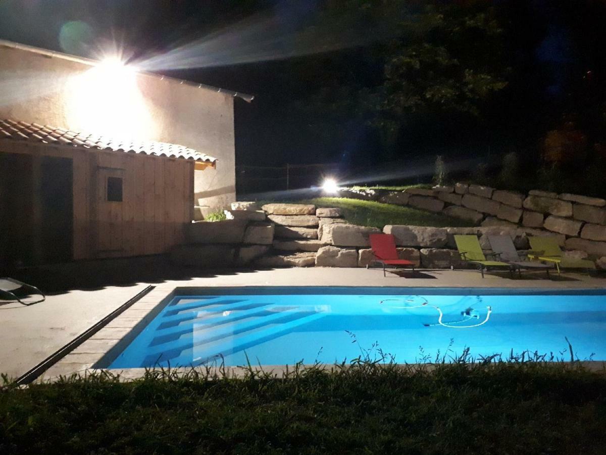 Bed and Breakfast Le Moulin De Saint-Julien Exterior foto